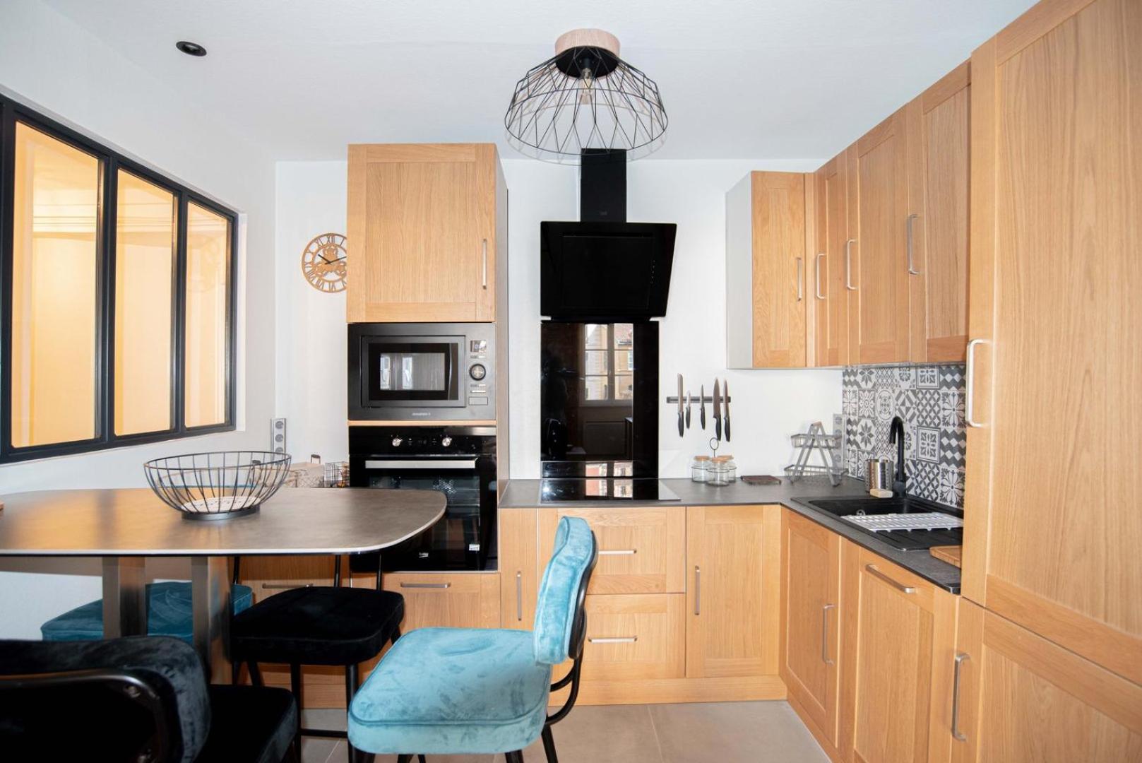 Moderne Et Cosy Au Coeur De Saint-Jean Ail Apartment Лион Екстериор снимка